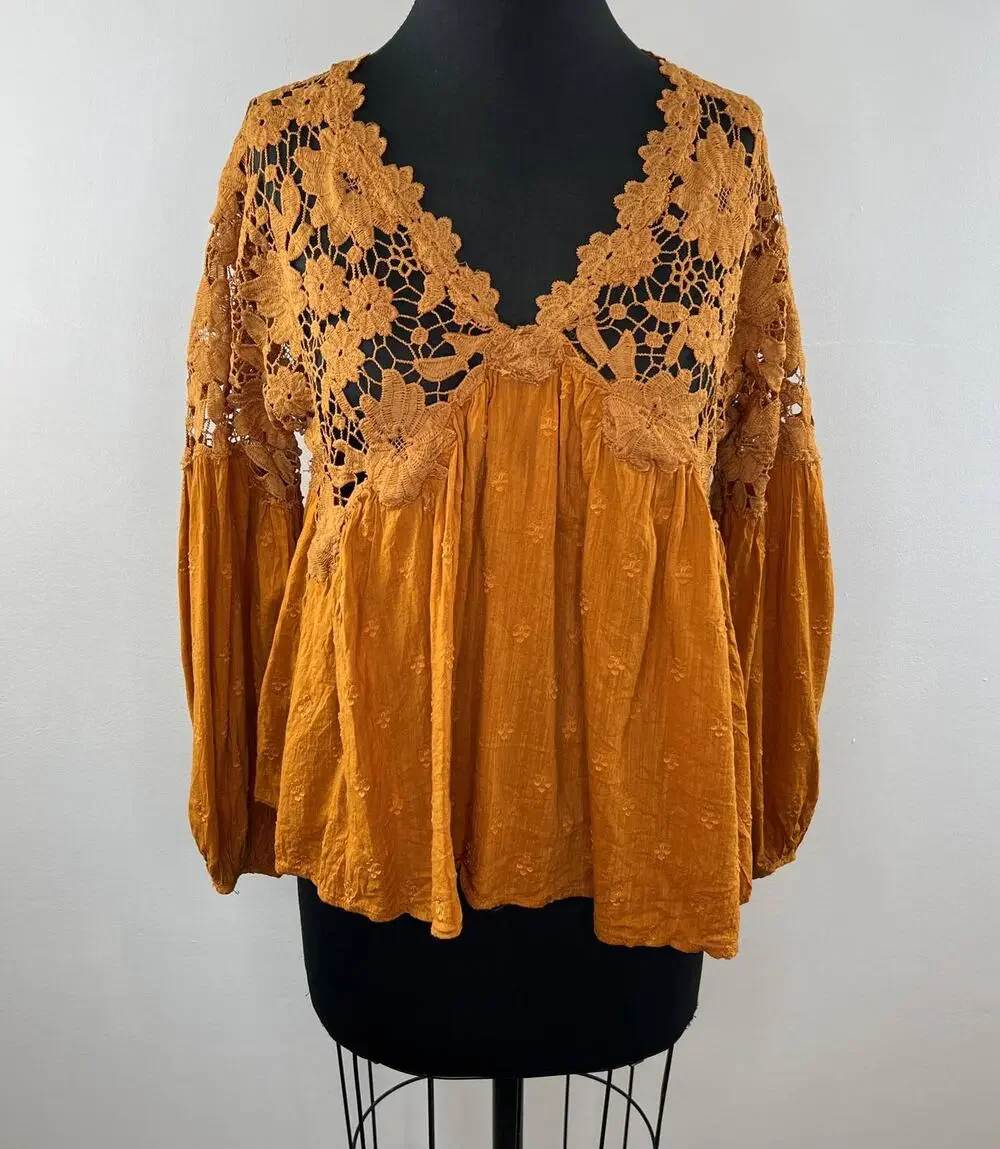 FREE PEOPLE Bronze Gold V-Neckline Bell Sleeves 100% Cotton Lina Lace Top Sz S